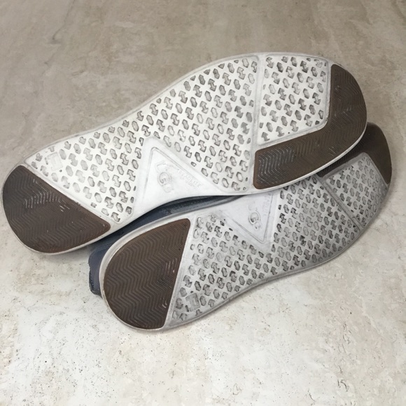 UGG Larken Perforated Chukka/Sneaker - Size 13 - Picture 8 of 8